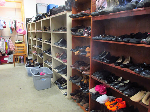 Thrift Store «Wonderland Thrift Shop», reviews and photos, 28 Portsmouth Ave, Stratham, NH 03885, USA