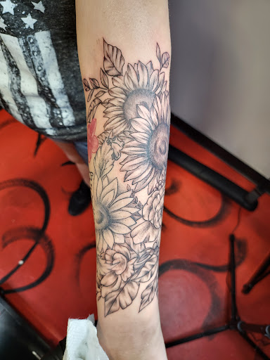 Explore r.i.p mom tattoo ideas, creative tattoo ideas in Stuart, available at Kenny Tats Inkcorporated