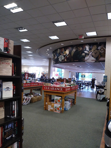 Magazine store Sterling Heights