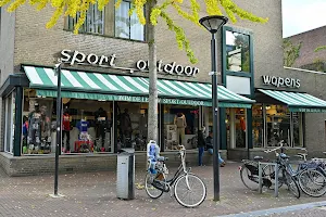 Sporthuis En Wapenhandel Wim De Leeuw image