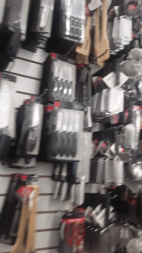 Dollar Store «Dollar Tree», reviews and photos, 312 Walnut St, Redwood City, CA 94063, USA