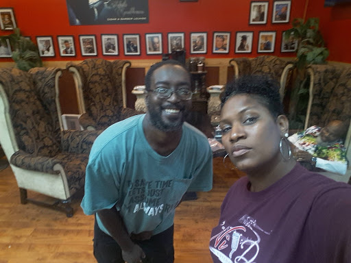 Barber Shop «Astute Gentlemen Cigar & Barber Lounge», reviews and photos, 14223 Inwood Rd, Farmers Branch, TX 75244, USA