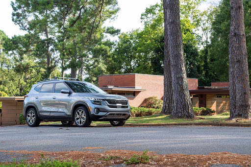 Used Car Dealer «Shoals University Kia», reviews and photos, 4109 N Jackson Hwy, Sheffield, AL 35660, USA