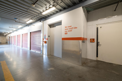 Self-Storage Facility «Public Storage», reviews and photos, 1351 Pomona Rd, Corona, CA 92882, USA