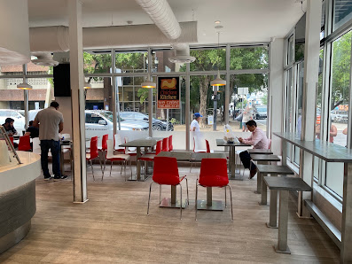 Chicken Kitchen 146 NE 2nd Ave, Miami, FL 33132