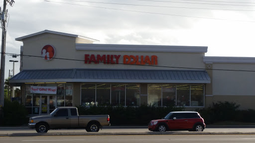 Dollar Store «FAMILY DOLLAR», reviews and photos, 340 Cape Coral Pkwy E, Cape Coral, FL 33904, USA