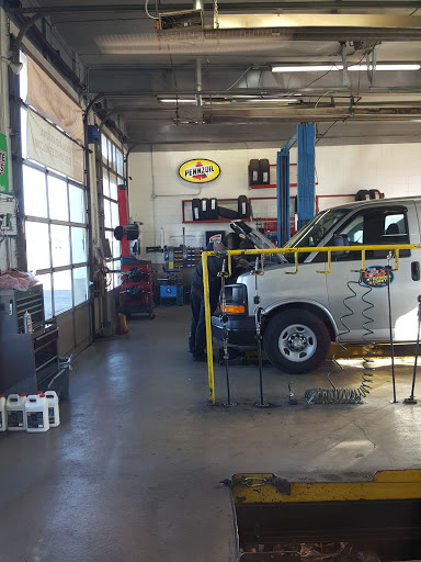 Auto Repair Shop «Jiffy Lube», reviews and photos, 1118 S Scatterfield Rd, Anderson, IN 46012, USA