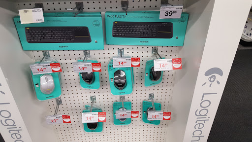 Office Supply Store «Staples», reviews and photos, 2120 SW 32nd Ave, Coral Gables, FL 33145, USA