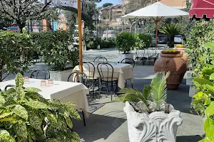 Hotel Squarciarelli Grottaferrata image