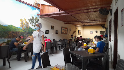 Restaurante Mi tia - Cra. 8 #13-74, Campo Alegre, Campoalegre, Huila, Colombia