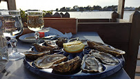 Plats et boissons du Bar-restaurant à huîtres chez LUCIEN creneguy - dégustation à Larmor-Baden - n°4