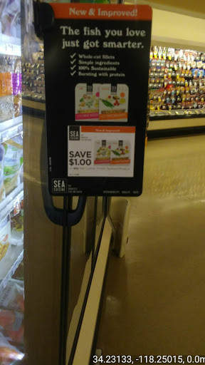 Grocery Store «Vons», reviews and photos, 3233 Foothill Blvd, La Crescenta, CA 91214, USA