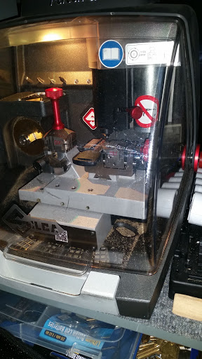 Locksmith «One Stop Locksmith», reviews and photos, 1859 Yates Ave, Bronx, NY 10461, USA