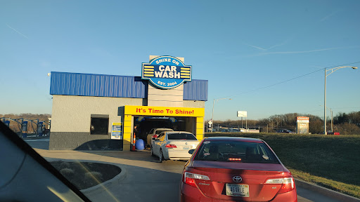 Finish Line Car Wash en Evansville