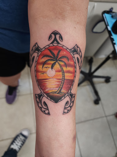 Explore blackwork tattoo ideas, creative tattoo ideas in Clearwater Beach, available at Psychotic Ink