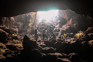 Thamburan cave image