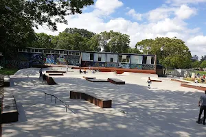 Skatepark Hoogvliet image