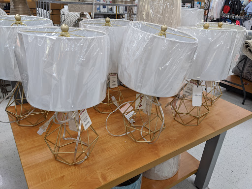 Department Store «T.J. Maxx», reviews and photos, 4121 Towne Center Dr, Louisville, KY 40241, USA