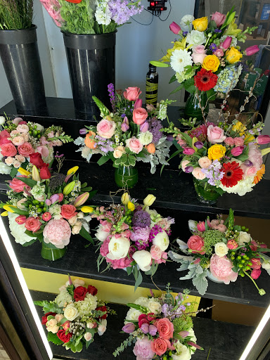 Florist «Halls of Tara Florist», reviews and photos, 2051 Centre St, West Roxbury, MA 02132, USA