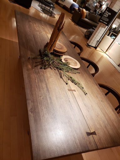 Furniture Store «Crate & Barrel», reviews and photos, 4999 Old Orchard Road4999, Skokie, IL 60077, USA