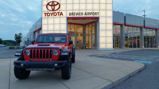 Toyota Dealer «Kenny Ross Toyota», reviews and photos, 8900 University Blvd, Moon, PA 15108, USA