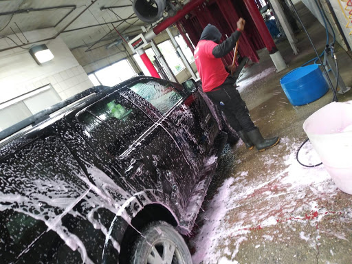 Fast Splash Car Wash en Redford Charter Twp