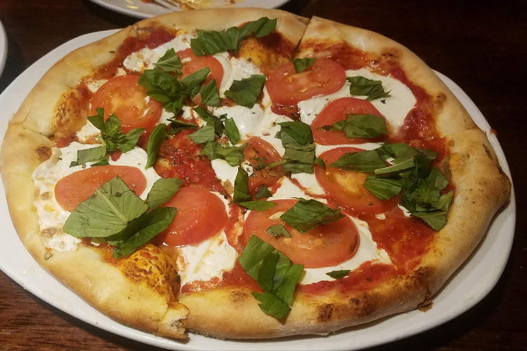 #1 best pizza place in Midlothian - Anna's Italian Restaurant & Pizzeria