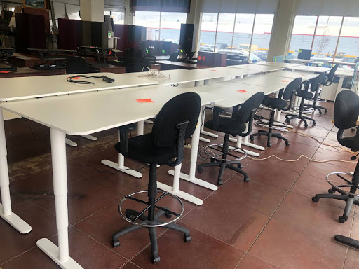 Office Furniture Store «NW Office Liquidations», reviews and photos, 635 SE Hawthorne Blvd, Portland, OR 97214, USA