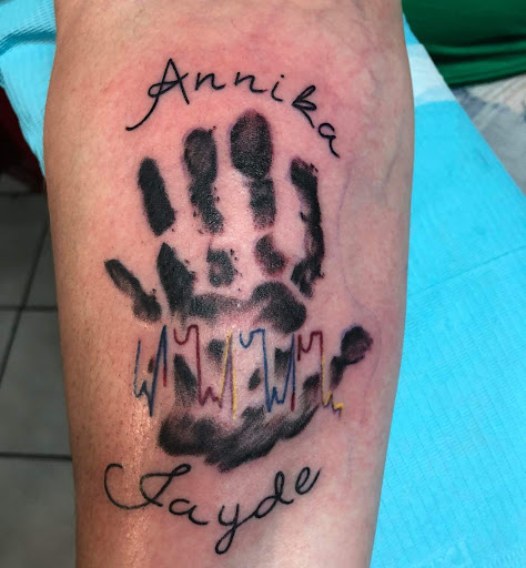 Tattoo Shop «Earthborn Studios», reviews and photos, 1359 Washington Ave, Evansville, IN 47714, USA