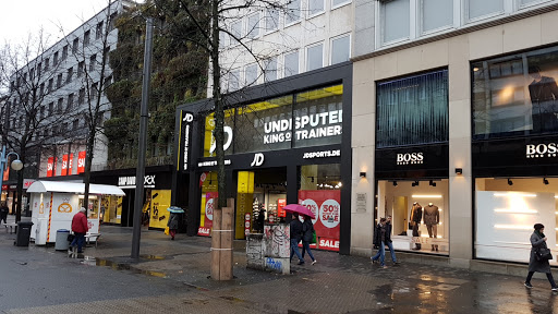 Stores to buy men's sportswear Mannheim