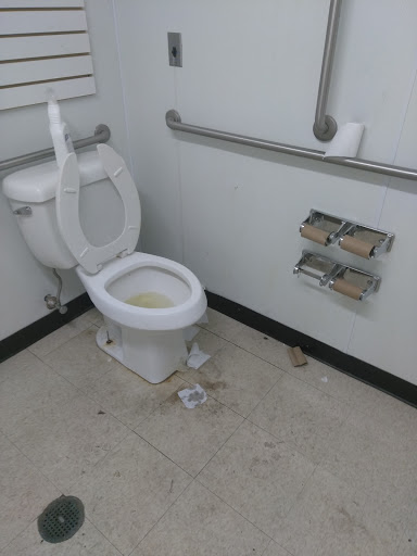 Dollar Store «Dollar Tree», reviews and photos, 345 Huntington Turnpike, Bridgeport, CT 06610, USA