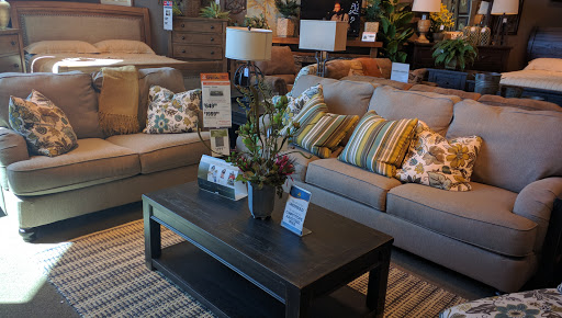 Furniture Store «Ashley HomeStore», reviews and photos, 14600 Ocean Gate Ave, Hawthorne, CA 90250, USA