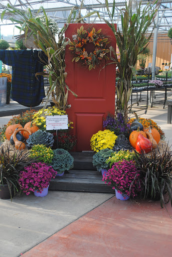 Garden Center «Lowes Greenhouse, Florist & Gift Shop», reviews and photos, 16540 Chillicothe Rd, Chagrin Falls, OH 44023, USA