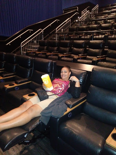 Movie Theater «Regal Cinemas Park Place 16 & RPX», reviews and photos, 7200 US-19, Pinellas Park, FL 33781, USA