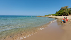 Romanos beach'in fotoğrafı imkanlar alanı
