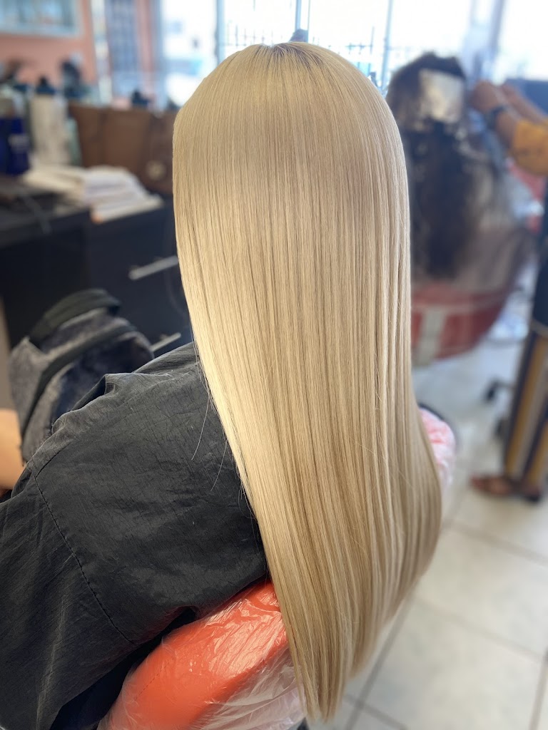 Creative Style Beauty Salon by Marlyn in Hialeah 33012