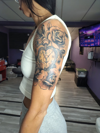 Explore 49ers tattoo ideas, creative tattoo ideas in Dickinson, available at Creative InSight Tattoo