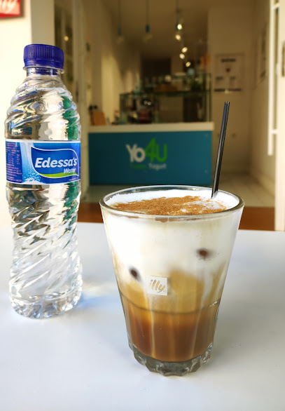 Yo4U Frozen Yogurt, Coffee & Juice