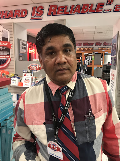 Appliance Store «P.C. Richard & Son», reviews and photos, 113-14 Queens Blvd, Forest Hills, NY 11375, USA