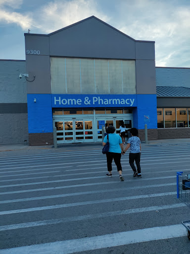 Department Store «Walmart Supercenter», reviews and photos, 9300 NW 77th Ave, Hialeah Gardens, FL 33016, USA