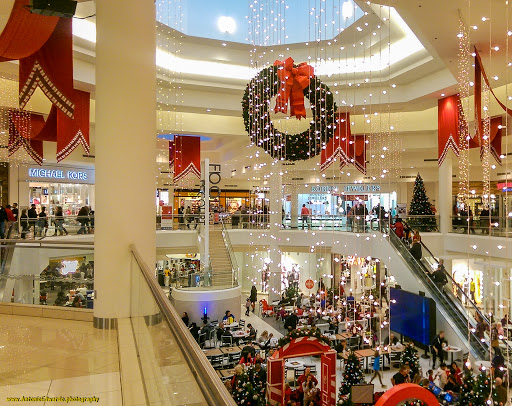 Shopping Mall «Kenwood Towne Centre», reviews and photos, 7875 Montgomery Rd, Cincinnati, OH 45236, USA