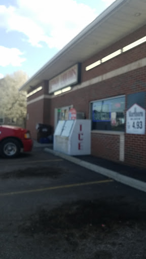 Beer Store «Latonia Liquors Inc», reviews and photos, 3221 Decoursey Ave, Covington, KY 41015, USA