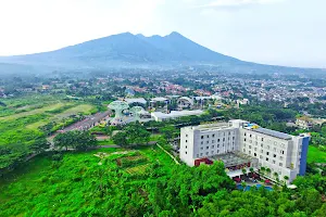 Padjadjaran Suite Resort & Convention Hotel image