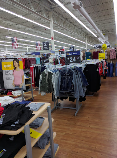 Department Store «Walmart Supercenter», reviews and photos, 10562 Belleville Rd, Belleville, MI 48111, USA