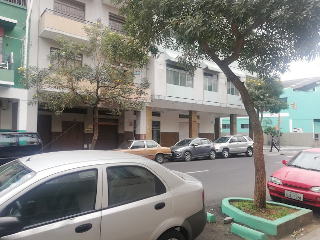Opiniones de La Casa del Medico en Guayaquil - Centro comercial