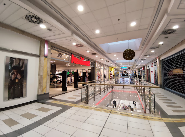 Vértes Center - Bevásárlóközpont