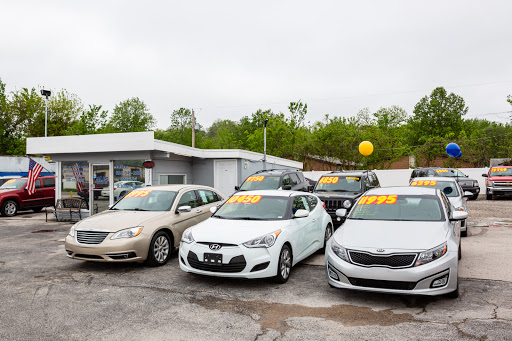 Used Car Dealer «MJS Car Sales & Service», reviews and photos, 2237 N 3rd St, St Charles, MO 63301, USA