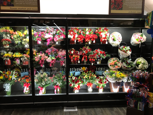 Grocery Store «Safeway», reviews and photos, 1801 W 11th St, Tracy, CA 95376, USA