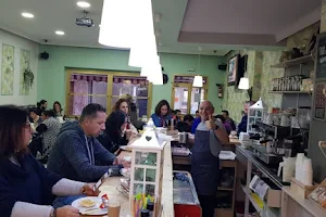 Cafeteria Yacara image