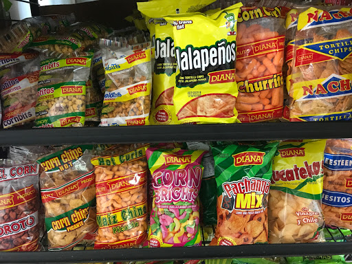 Produce Market «Vicentinos Produce Market», reviews and photos, 292 Spruce St, Chelsea, MA 02150, USA